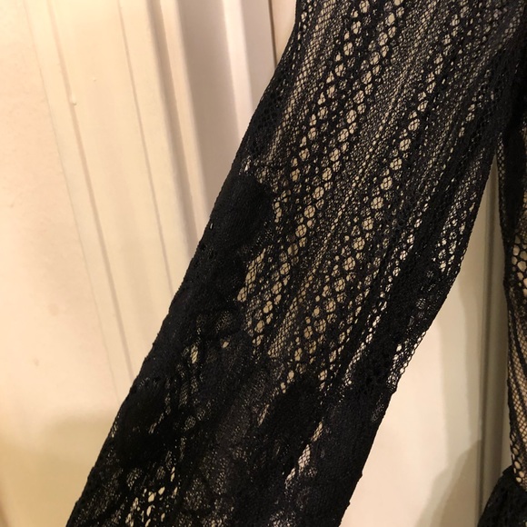 Kevin Howard Marque elegant evening dress, Size 2. - Picture 3 of 8